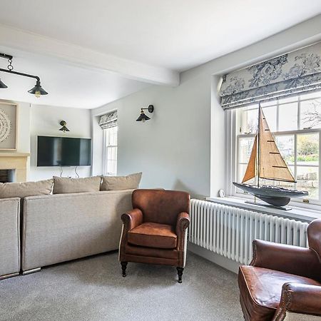 The Belle - A Lovingly Converted Grade II Listed Home From Home In Bakewell Esterno foto