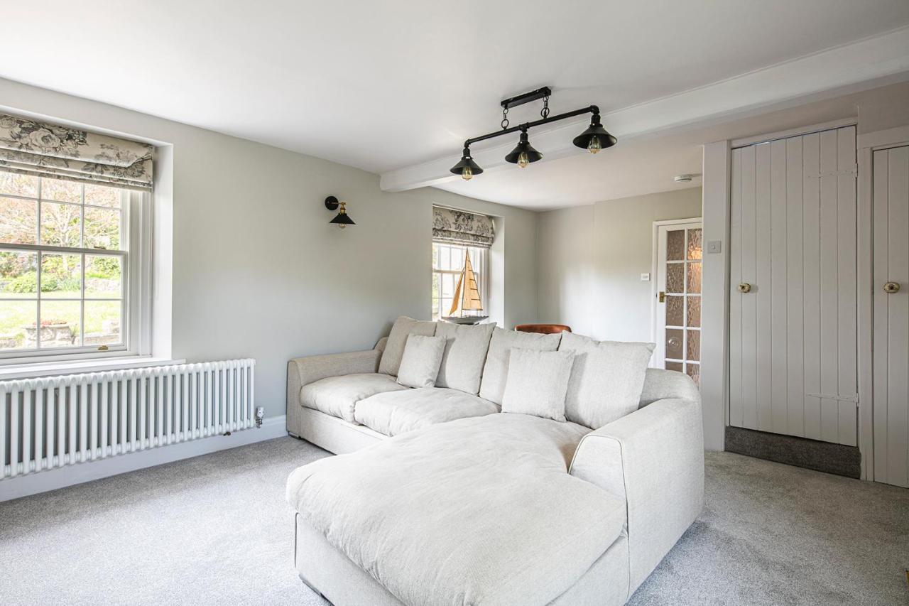 The Belle - A Lovingly Converted Grade II Listed Home From Home In Bakewell Esterno foto