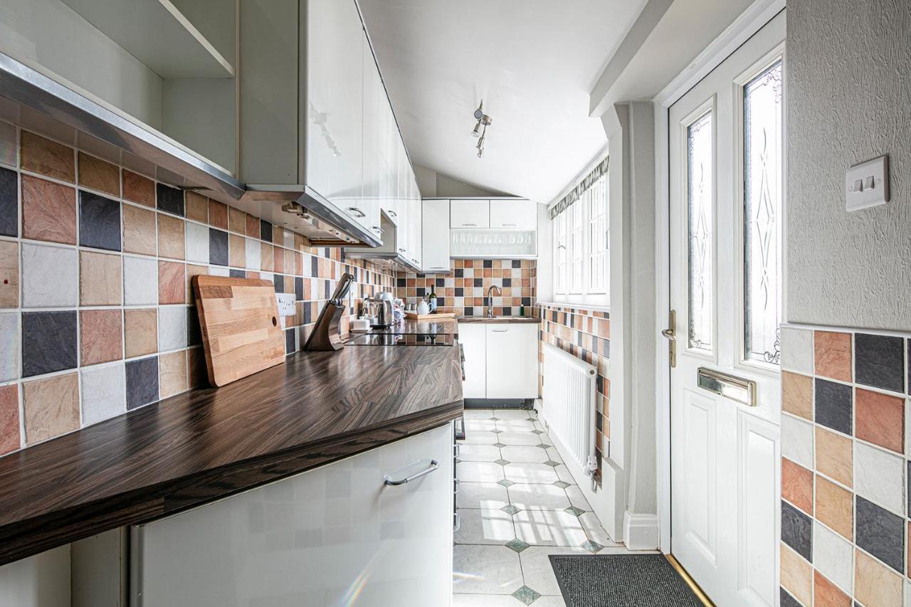 The Belle - A Lovingly Converted Grade II Listed Home From Home In Bakewell Esterno foto